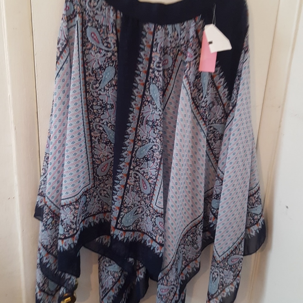$ 10  Women's layered skirt~   #bundleandsave